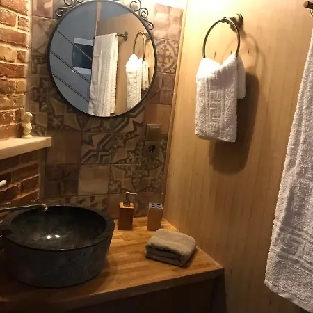 Aristokosmos خانيا