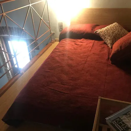 Aristokosmos * خانيا