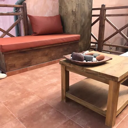 Aristokosmos * خانيا