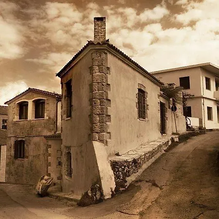 Aristokosmos * Ханья (Крит)