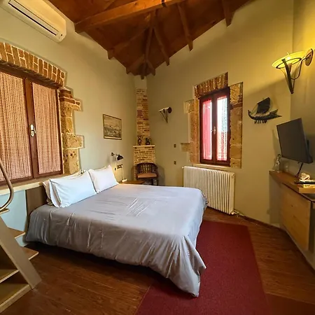 Hébergement de vacances Aristokosmos *