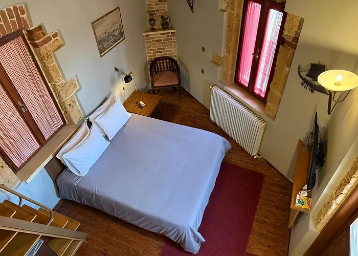 Aristokosmos 하니아